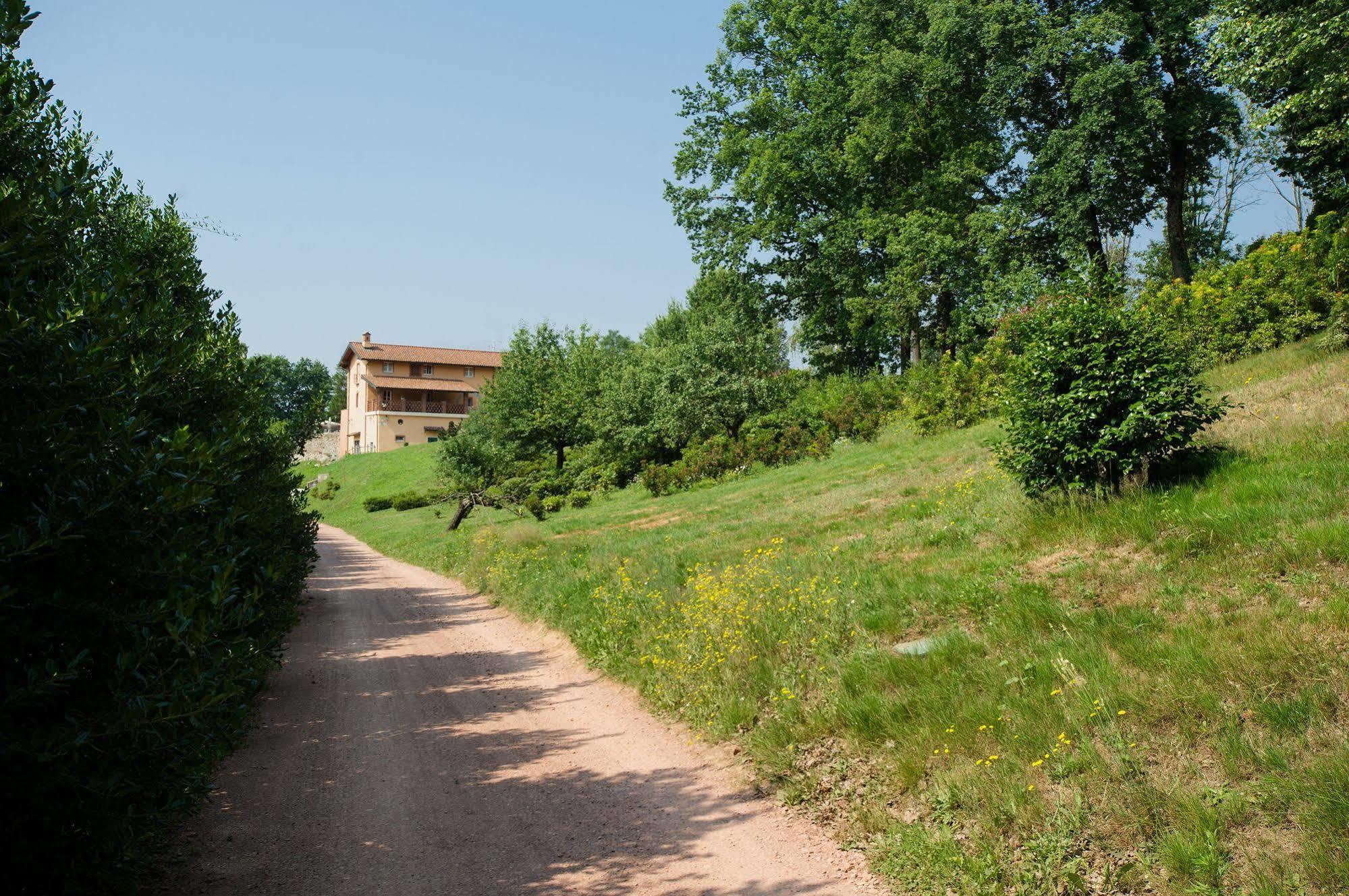 Tenuta Montezeglio Country Family House Invorio Inferiore Exterior photo